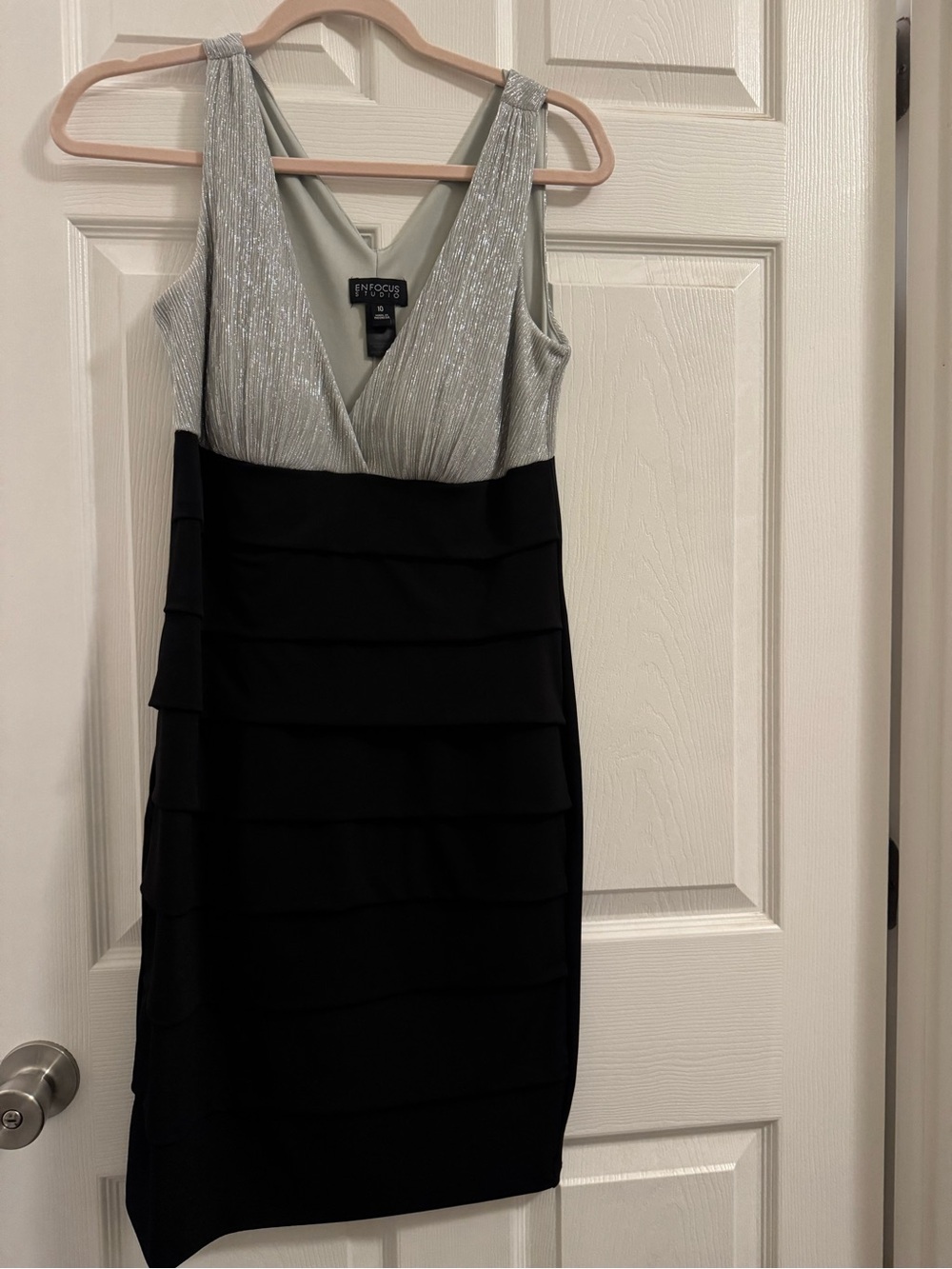 Enfocus Studio Silver & Black V-Neck Tiered Cocktail Dress